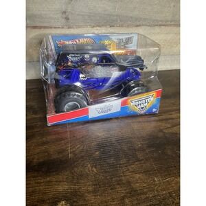 2013 Hot Wheels Monster Jam Truck 1:24 Son Uva Digger Die Cast Metal